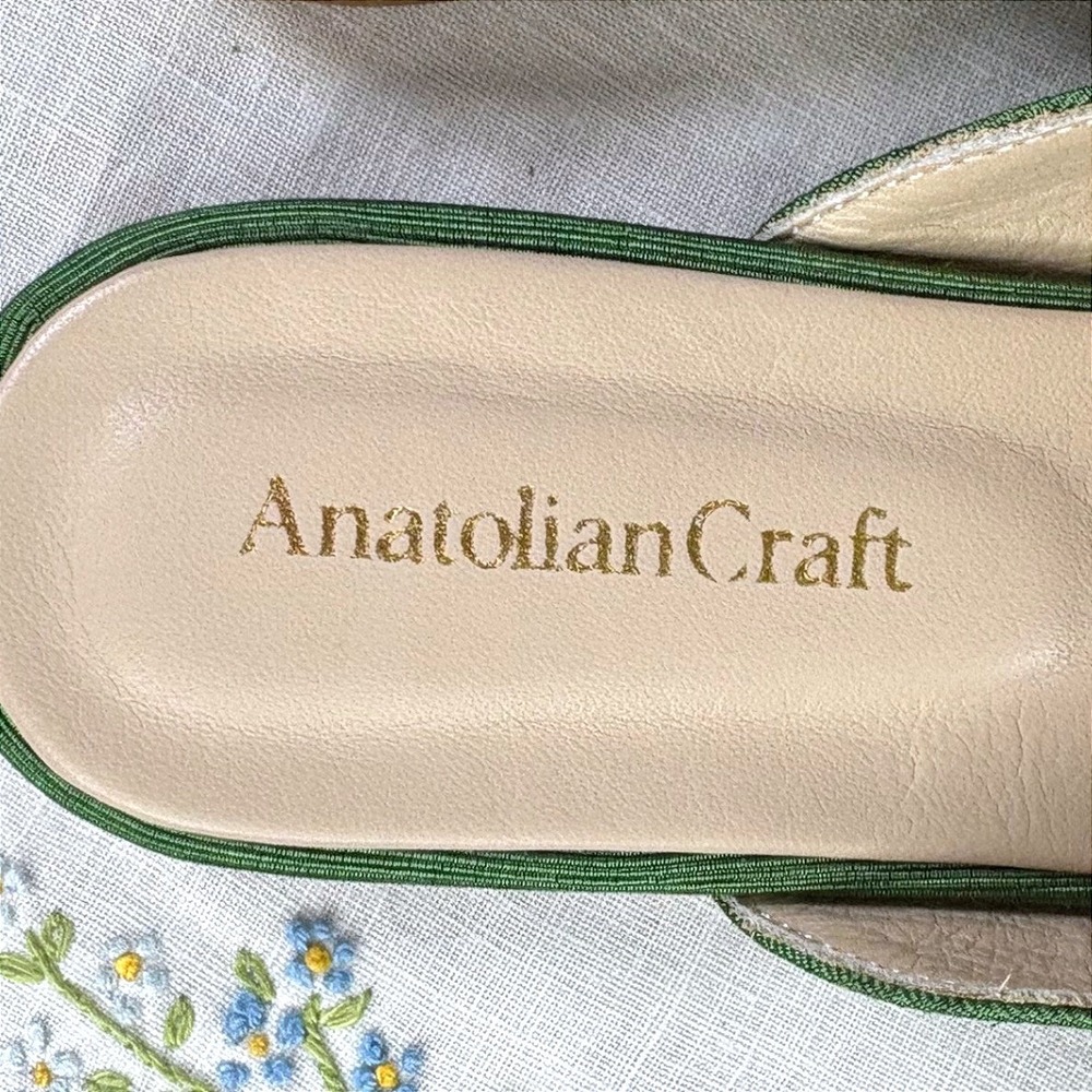 Anatolian Craft Green Ribbon Embroidered Floral Mules  Size 40  NO BOX - Picture 4 of 7